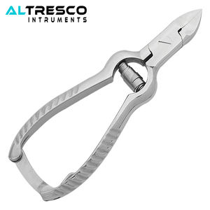 Altresco Pince à ongles en acier inoxydable avec verrouillage arrière et lames concaves Poignée imprimée Emballage en boîte - Product Image 5