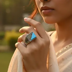 Anillo de Plata 925 con Turquesa y Marcasita, Elegante, Estilo Hip-Hop, Joyería de Regalo para Mujer, Oro de 18K, Acero Inoxidable, Número 'IS' - Product Image 3