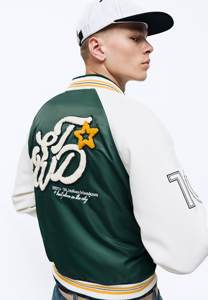 Veste de baseball à boutons pour homme, couleur verte, veste universitaire, vestes de baseball, broderies, mots, patchs - Product Image 6