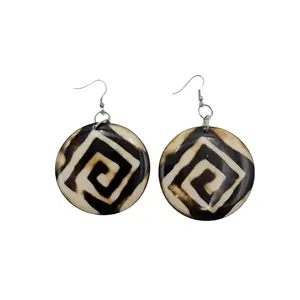 ต่างหูเรซินอีพ็อกซี่สุดหรูสำหรับผู้หญิงดีไซน์ทันสมัยพร้อมรูปแบบศิลปะลายดอกไม้สำหรับเครื่องประดับสไตล์รัก - Product Image 5