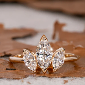 Igi ได้รับการรับรอง4.5กะรัตรูปเพชรสำหรับงานแต่งงานและแหวนหมั้นเพชรที่โตในห้องแล็บสีเหลืองทอง14K และ VVS1ใส - Product Image 1