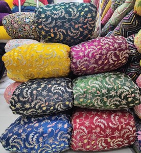 Paillettes-Tissus ornés pour tenues de soirée pour garçons et occasions spéciales Accessoire non tissé respirant avec glamour et étincelle - Product Image 2