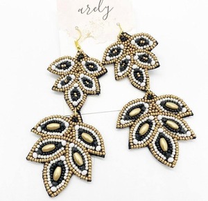 JAVED HANDICRAFTS Boucles d'oreilles pendantes perlées de créateur pour filles femmes Broderie tendance faite à la main Motif coeur coloré Saint-Valentin - Product Image 4