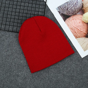 Chapeaux d'hiver pour femmes Hommes Beanie Skull Cap Soft Warm Plain Toboggan Hats for Cold Weather Handmade Product - Product Image 2