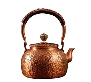 Bouilloire à thé en cuivre de luxe fabriquée à la main avec couvercle pour l'eau bouillante Pot décoratif de brassage de café pour la maison et les cadeaux - Product Image 1