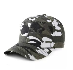 Casquette de baseball brodée 5 panneaux en coton bicolore beige et marine, avec logo personnalisé, pour adultes, modèle Raleigh avec amour, idéale pour les mariages - Product Image 6