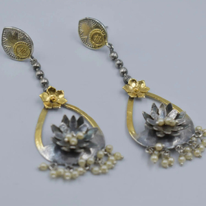 latest fashion trending handmade New Unique Design Dual Tone Indian Jewelry <b>Earrings</b> For Women and <b>girls</b> - Product Image 1