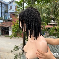 Perruques Frontales Personnalisables pour Femmes avec Fermeture en Dentelle Transparente Vietnamienne, Cheveux Humains Bruts Bouclés – Produits de Beauté