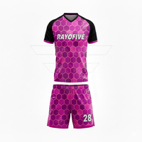Seragam Jersey Olahraga Tim Sepak Bola Pria Tanpa Lengan V-neck Berkualitas Tinggi dengan Logo Cetak Kustom Set Kaos Kaki 100% Poliester