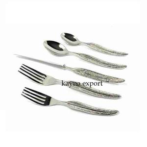 Cuchara para servir de nuevo diseño elegante Juego de 5 cucharas de vajilla para comedor y restaurante a precio mayorista - Product Image 3
