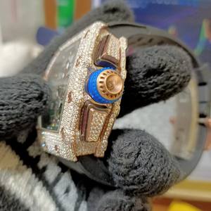 Montre de luxe pour homme entièrement sertie de diamants, diamants cultivés en laboratoire, mouvement automatique mécanique, bracelet en or blanc, cadran en verre - Product Image 2