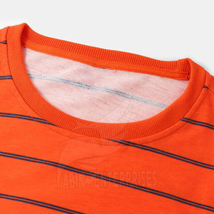 Sweat-shirt en coton tricoté à col rond pour homme, coupe classique, rayures orange, personnalisable, collection automne 2026, prix abordable, faible MOQ - Product Image 3