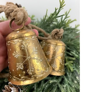 Baixo Preço Conjunto De Sinos De Natal Ornamentos para Árvore De Natal Rústico Vintage Sinos Ao Ar Livre Cowbells Artesanal De Metal - Product Image 3