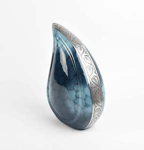 Golden Hammered Metal Keepsake Funeral Adult Drop <b>Urns</b> Luxury Design Brass Cremation <b>Urns</b> <b>for</b> Human <b>Ashes</b> - Product Image 1