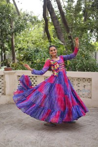 Robe réversible en faux georgette de style indien/pakistanaise pour femmes, Laheriya Bandhej, manches longues, doublure en coton, pour les fêtes et les mariages - Product Image 5