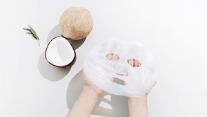 หน้ากากมะพร้าวกึ่งสำเร็จรูป - Product Image 1