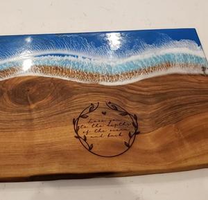 Tabla de Cortar Queso de Madera de Nogal con Mango de Bambú de Calidad y Resina Azul para Cortar, Tabla de Resina y Madera de Acacia - Product Image 6