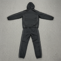 Ensemble de survêtement coupe-vent noir pour homme de haute qualité avec logo personnalisé imprimé, doublure en mesh, 2 pièces, coupe-vent, avec bandes réfléchissantes