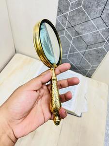 Loupe en laiton vintage de 4 pouces : Or royal antique avec une poignée de conception diamantée - Product Image 2