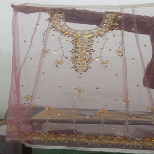 Vestidos de gasa con combinación de trabajo hecho a mano de Tilla Gota y Dabka, para trabajar con espejos y bordados, moda de Dubái - Product Image 6