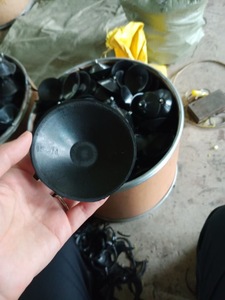 Đế hút chân không cao su tùy chỉnh, xuất xứ Việt Nam, dùng cho tự động hóa công nghiệp và máy móc & thiết bị - Product Image 3