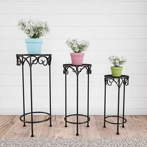 Support de fleurs en métal de qualité supérieure fabriqué à la main avec un aspect antique élégant pour une décoration d'intérieur d'inspiration vintage ou un style de jardin - Product Image 2