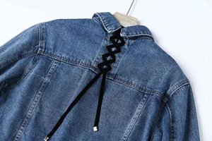 Veste en jean pour femmes avec logo personnalisé en gros, style streetwear 2025, broderie, doublure en coton respirant, haute qualité - Product Image 3
