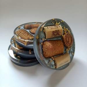 Posavasos de resina diseñado para decoración de interiores de primera calidad, que ofrece detalles artísticos elegantes con un rendimiento duradero y resistente. - Product Image 2