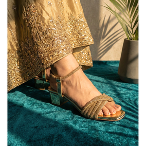 Chaussures de mariée Aura Gold Shimmer 503 à talons carrés, bride cheville, talon fin, bout pointu, patchwork, strass, tendance mode - Product Image 2