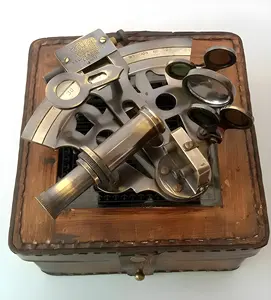 Sextant en laiton fait à la main 5 "Antique Kelvin & Hughes London 1917 avec boîte en cuir Sextant pour navigateurs arpenteurs Navigation