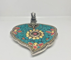 ที่ใส่ธูปโลหะสีเงินดีไซน์รูปใบไม้พระพิฆเนศ (สีเงิน) - Product Image 2