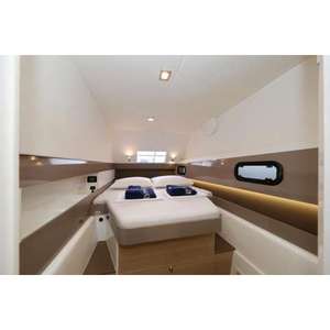 Catamarán Velero Bali 4.3, Embarcación Premium para Aventureros - Product Image 5