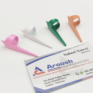 Alicates de Acero Inoxidable de Grado Quirúrgico con Recubrimiento Naranja y Logotipo Personalizado de Aroosh Corp, Herramientas para Secciónar Cabello y Extensiones de Cabello - Product Image 5