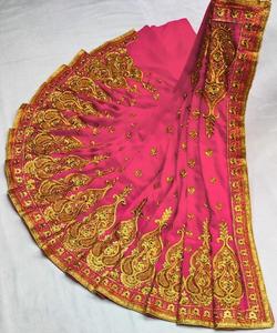 Ropa de boda más elegida, Sari de seda de red bordado, trabajo de piedra pesada, fabricación de ropa de mujer india en Surat, Saris simples alfanumero - Product Image 3