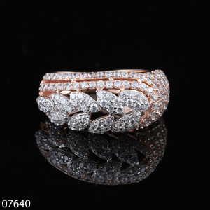 แหวนหมั้นเพชรรัสเซียสีโรสโกลด์ D'VINS JEWELS ทองคำแท้ 14K รับรองคุณภาพ ดีไซน์ทันสมัย ของขวัญวันครบรอบสำหรับผู้หญิง - Product Image 4