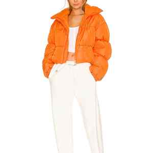 Blouson d'hiver matelassé réversible imperméable tendance pour femme avec fermeture éclair, capuche et logo personnalisé, style streetwear teint - Product Image 2