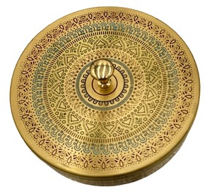 Material de latón de caja Masala hecho a mano personalizable para uso doméstico o en restaurante por MHQ Traders Pvt Ltd - Product Image 1