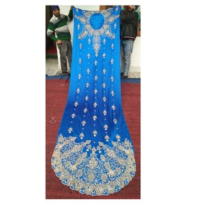 Robe Dirac somalienne fabriquée à la main avec perles complexes, vêtements culturels pour mariages et fêtes, disponible à la vente - Product Image 3