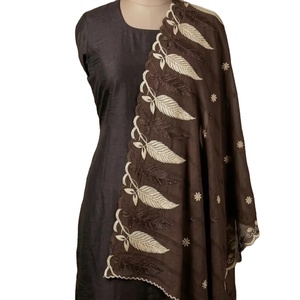 Foulard Hijab en Chiffon pour Femme, Brodé de Strass Floraux, Léger et Respirant, Longue Écharpe d'Été, Vêtement Ethnique Musulman, Vente en Gros - Product Image 1