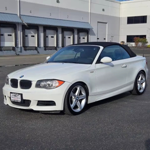 Voiture d'occasion de qualité abordable, BMW Série 1 135i 2008, conduite à gauche - Product Image 1