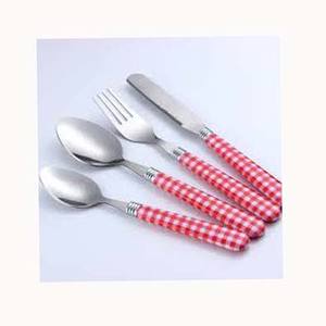 Ensemble de couverts en acier inoxydable plaqué argent avec poignée à carreaux rouge et blanc Ensemble de couverts de haute qualité pour mariage au restaurant - Product Image 1