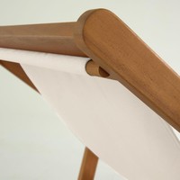 Chaise de plage pliable Wizy moderne avec structure en teck massif et tissu écologique de haute qualité pour une utilisation extérieure confortable