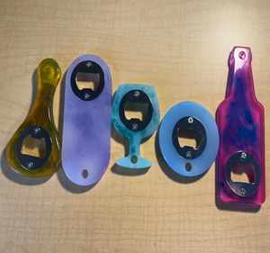 Abridor de resina, combinación de material único, Llavero artesanal y abridor de botellas de resina, barra usada - Product Image 6