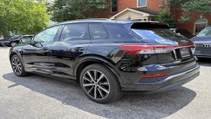 Audi Q4 E-tron Premium Plus 45 RWD 2025, Seminuevo - Product Image 4