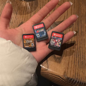 Scheda di gioco Nintendo Switch per due giocatori Pokémon Scarlatto e Violetto, account digitale con oltre 1.000 giochi - Product Image 1