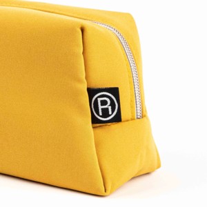 Pochette de maquillage de voyage en nylon haute capacité sac cosmétique réutilisable avec fermeture à glissière et conception vierge pour impression de lettres personnalisées - Product Image 2
