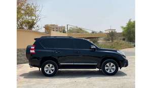 รถยนต์มือสอง Toyota Prado ปี 2020 SUV ขับเคลื่อนสี่ล้อ เบาะหนัง ระบบควบคุมความเร็วอัตโนมัติ ยาง R18 กล้อง 360 องศา ไฟ LED เครื่องยนต์ 4.5 ลิตร ยูโร 4 หลังคาพาโนรามา อลูมิเนียม 5 ที่นั่ง - Product Image 4