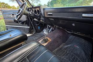 Chevrolet K5 Blazer 4x4 de 1973, Usado en Buen Estado, Sin Reserva, Motor 350Ci V8, Tracción en las 4 Ruedas, Modificaciones Todoterreno, Propietario Actual de Larga Duración - Product Image 5