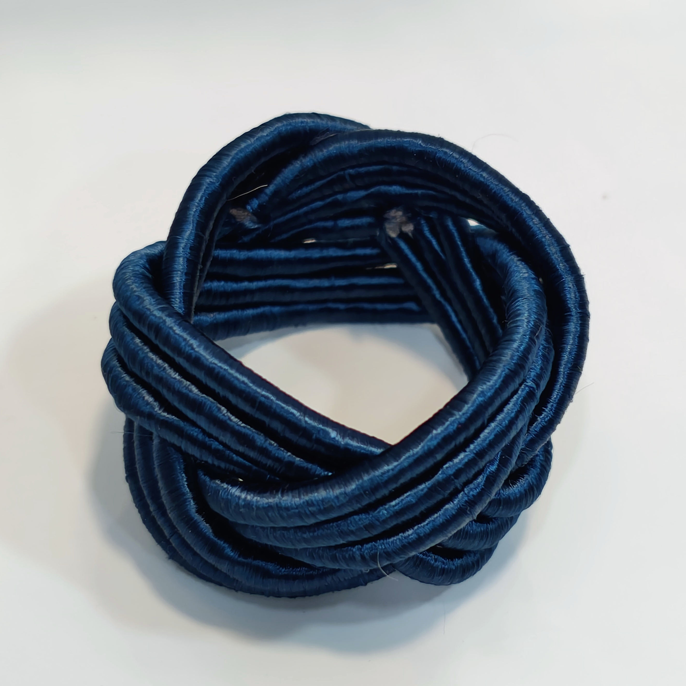 สีน้ำตาล