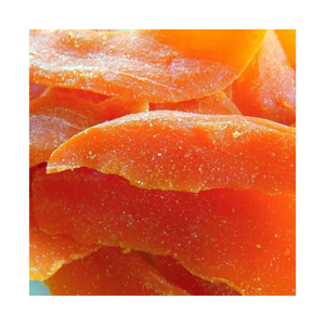 Trozos de papaya seca afrutada con dulzura natural, textura húmeda y masticable, ideal para los amantes de los aperitivos o los entusiastas de las frutas tropicales - Product Image 1